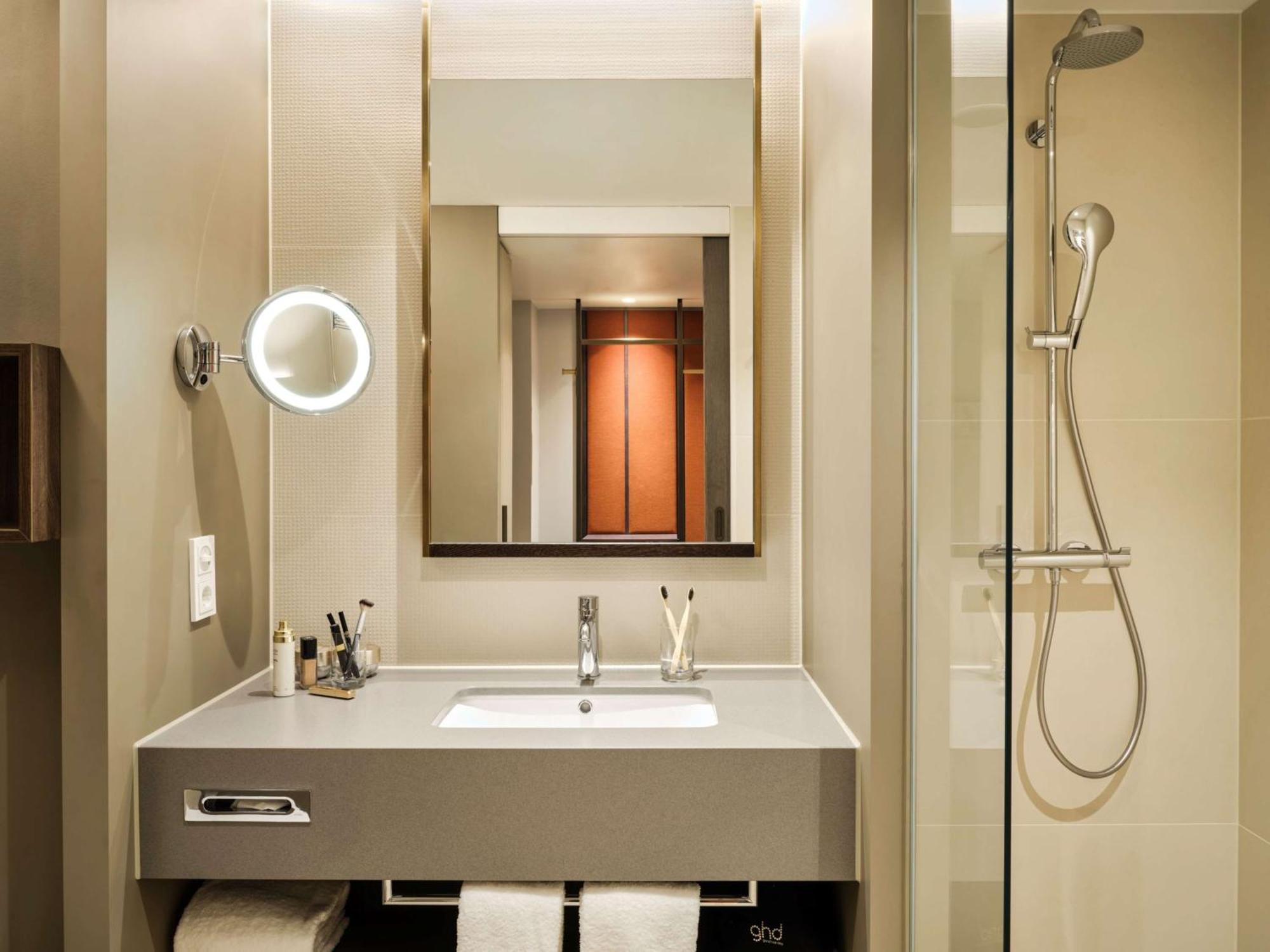 Double Room,1623727930:JPEG